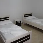 Δωμάτια σε οικογενειακή κατοικία Majka *