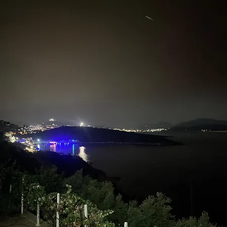 Δωμάτια σε οικογενειακή κατοικία Majka Σαράντα