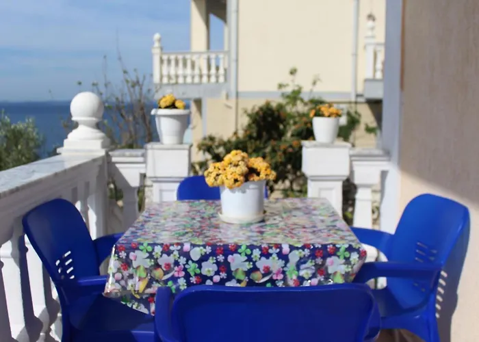 Δωμάτια σε οικογενειακή κατοικία Majka