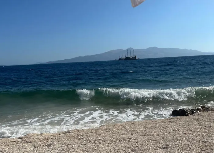 Majka * Sarandë